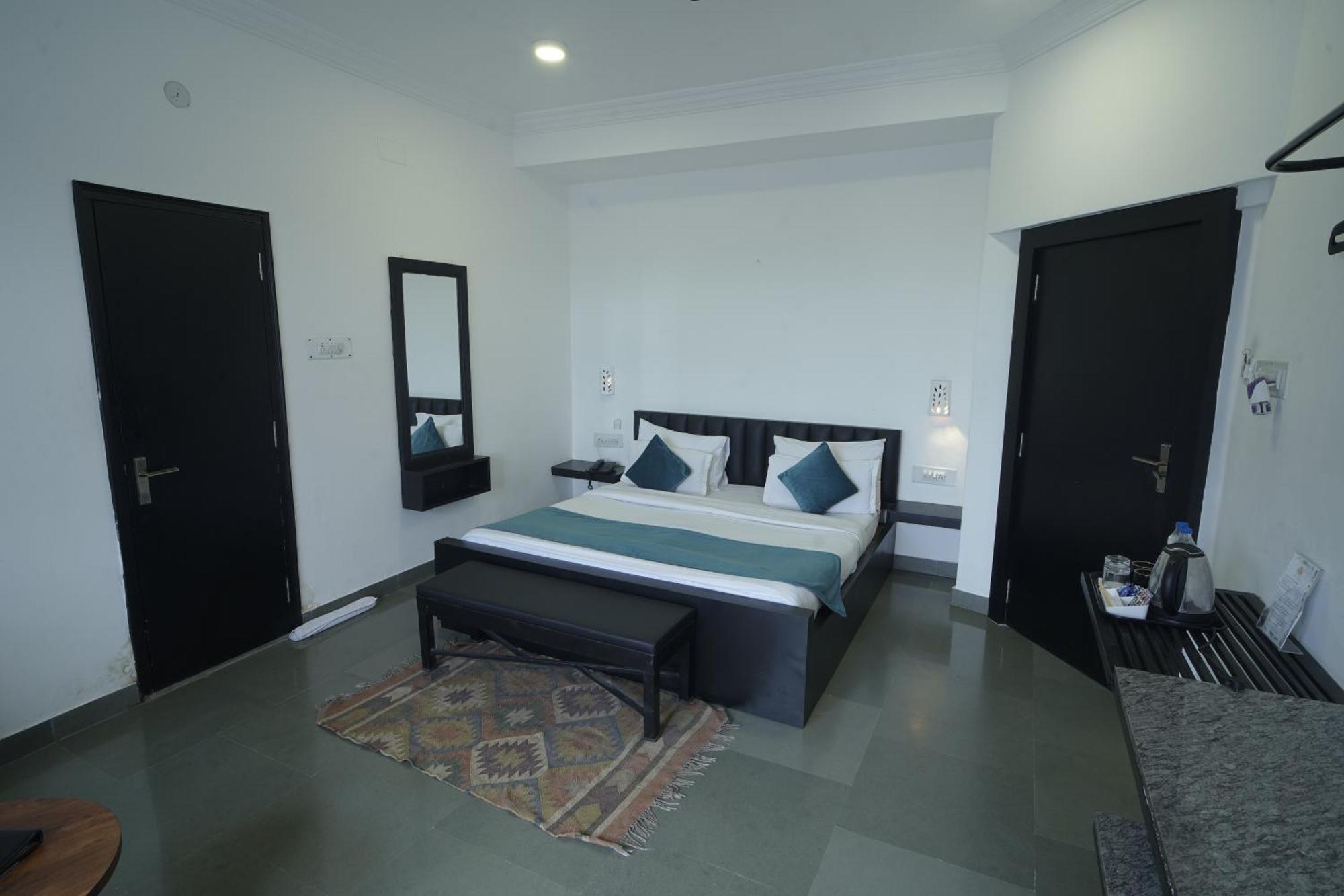 Hotel Banjara Heritage Удайпур Экстерьер фото